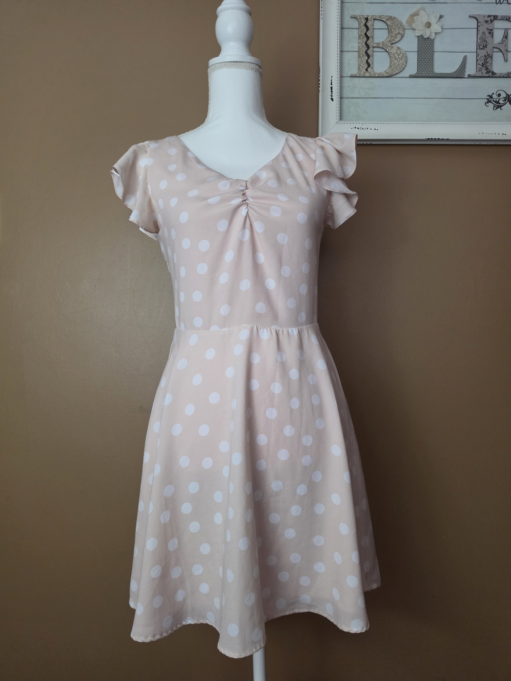 Gianni Bini Blush Pink Polka Dot Flutter Sleeve Dress